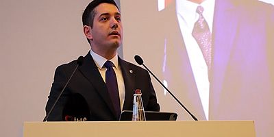 EGİAD'ın olağan genel kurulunda mevcut Başkan Alp Avni Yelkenbiçer güven tazeleyerek 2023 – 2024 dönemi için tekrar   başkan seçildi