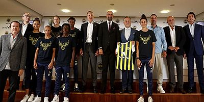 Gayrimenkul yatırım şirketi arsaVev, Fenerbahçe Petrol Ofisi Kadın Futbol Takımı’nın 'Şort ve Konç Sponsoru' oldu