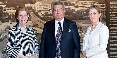 Türkiye’nin en büyük serbest bölgesini kuran ve işleten ESBAŞ‘ta; Yönetim Kurulu Başkanı, Tuncer Ailesi'nin ikinci kuşak temsilcisi Deniz Tuncer oldu